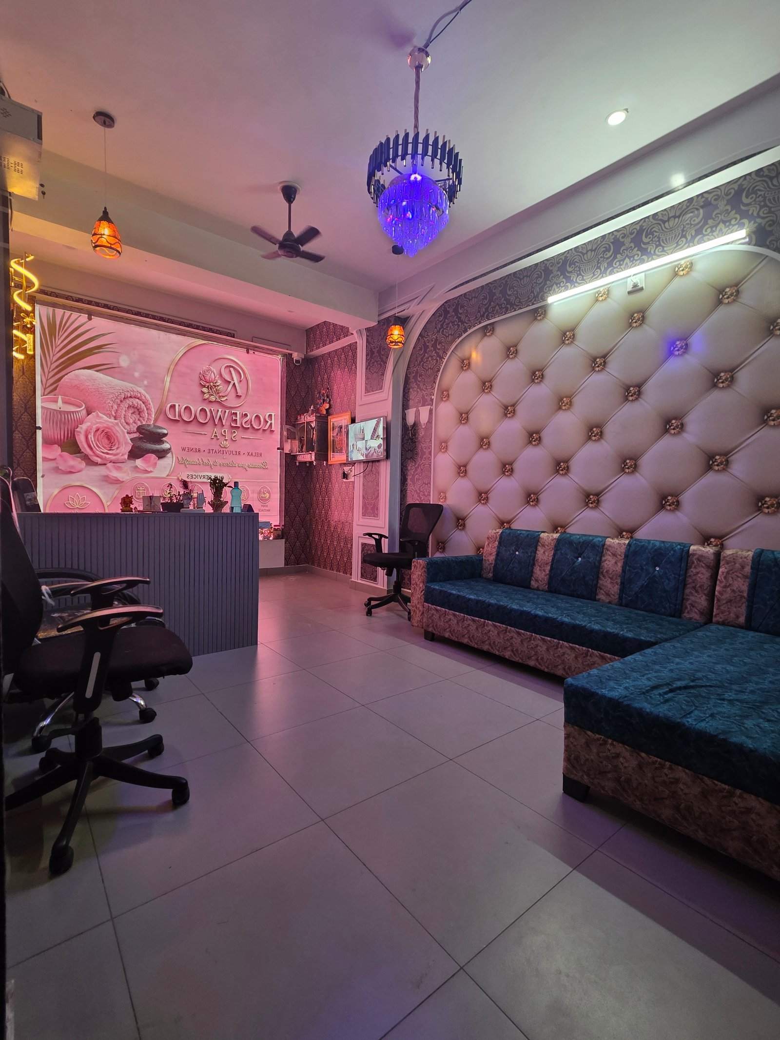 Private Suite Walkway